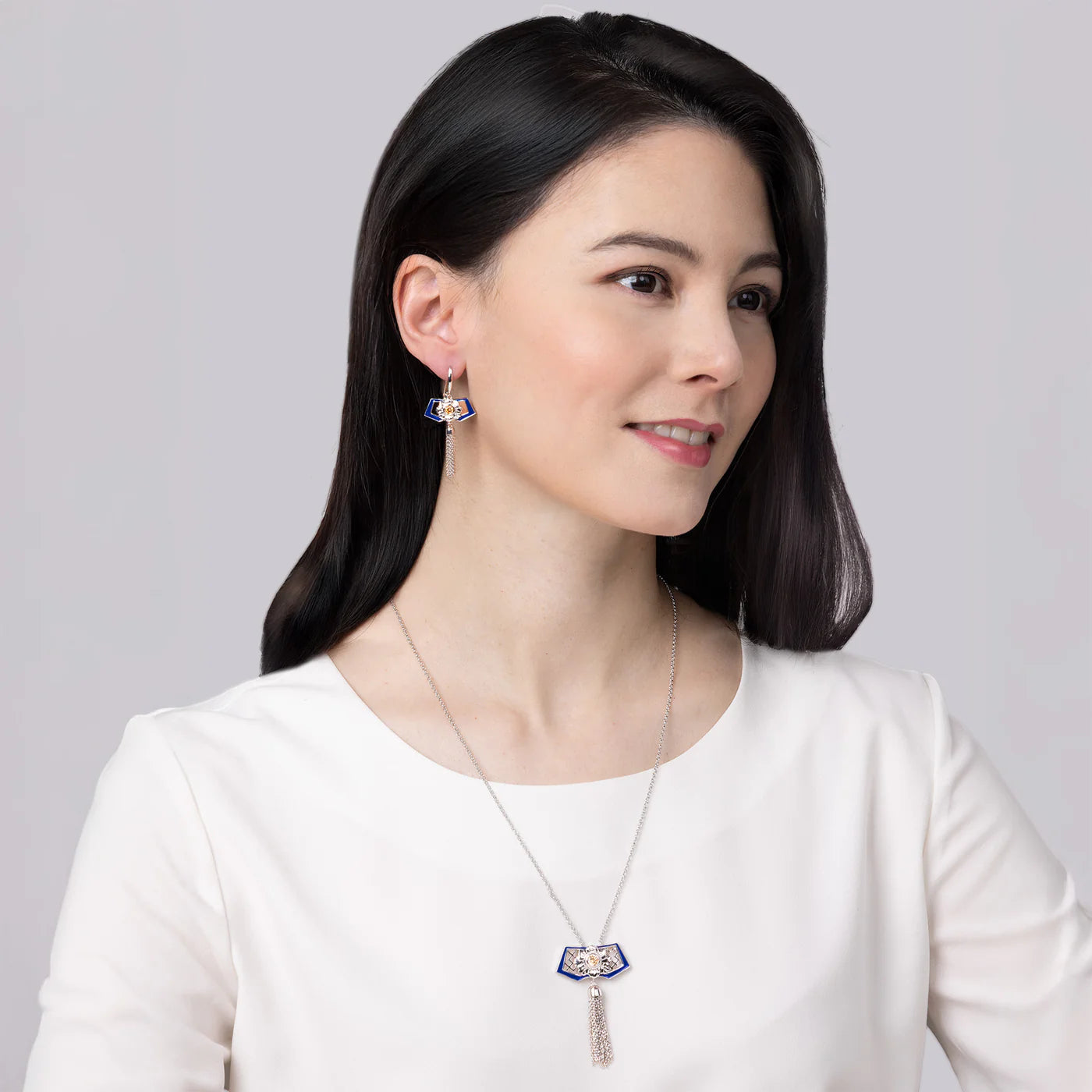 Manchurian Elegance Earrings Blue